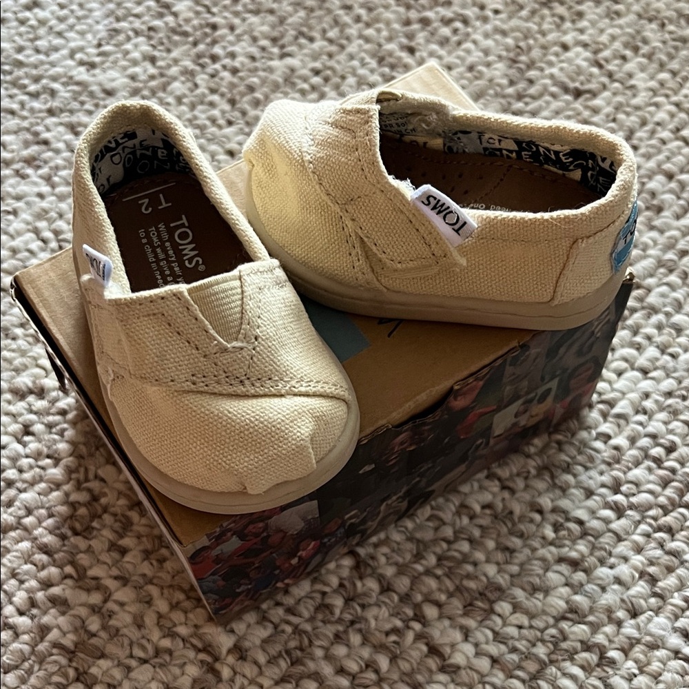 TOMS Kids Beige Canvas Slip-On Sneakers